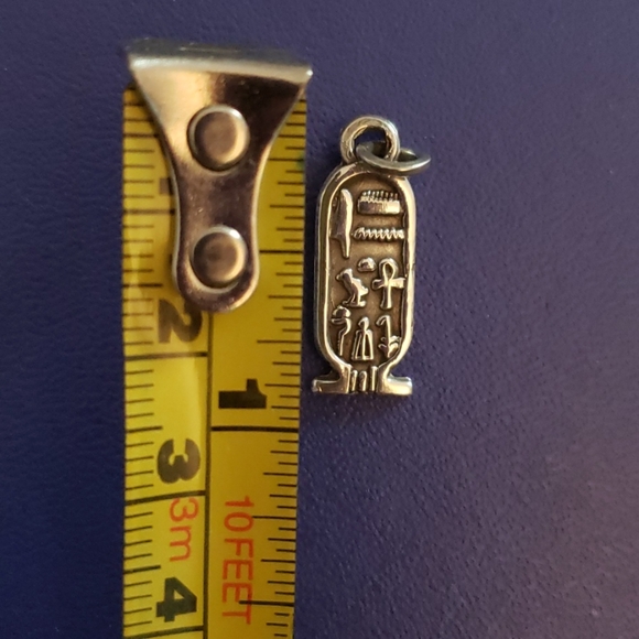 Pendant - Picture 1 of 2